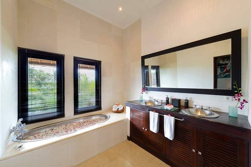 Rent villa Serafina, Indonesia, Bali, Changu | Villacarte