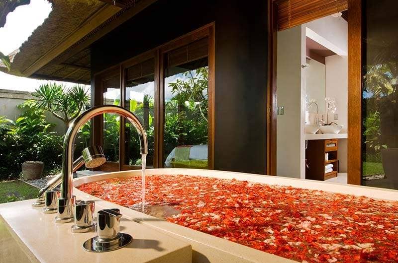 Rent villa Corliss, Indonesia, Bali, Changu | Villacarte