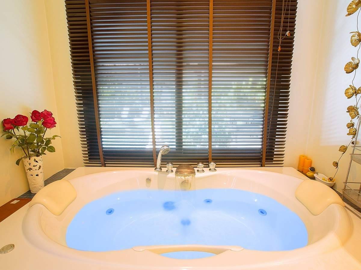 Rent villa KOKYANG Marama, Thailand, Phuket, Nai Harn | Villacarte