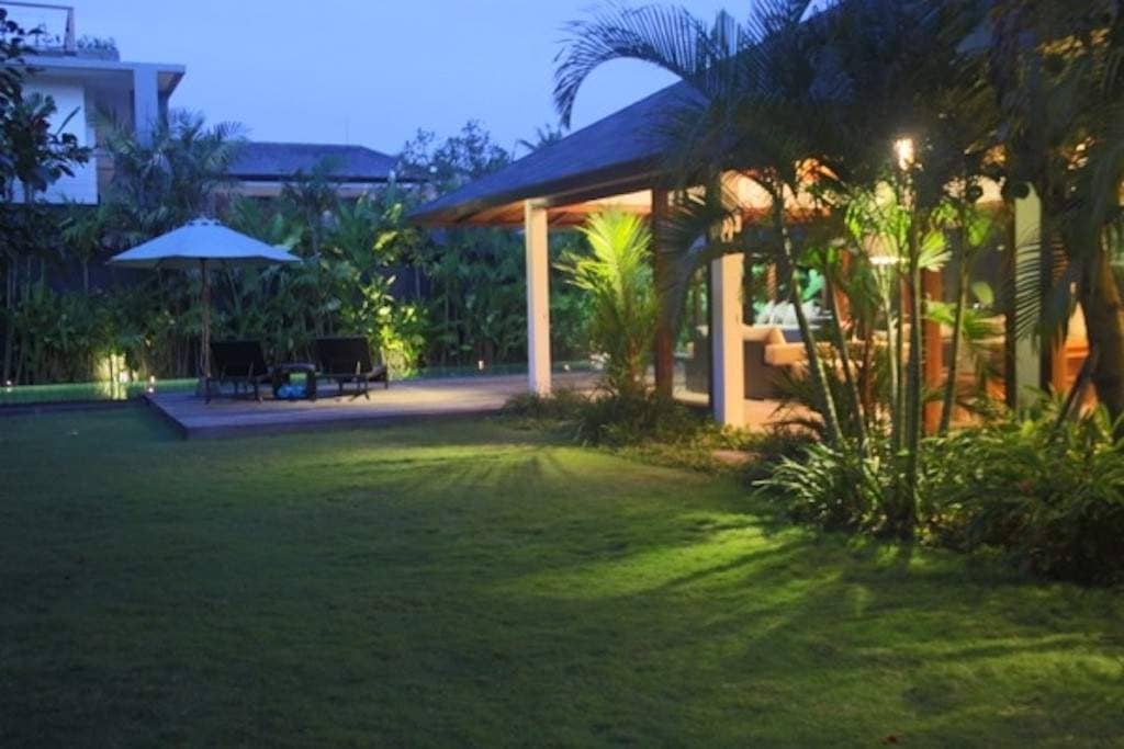 Rent villa Rosalind, Indonesia, Bali, Djimbaran | Villacarte