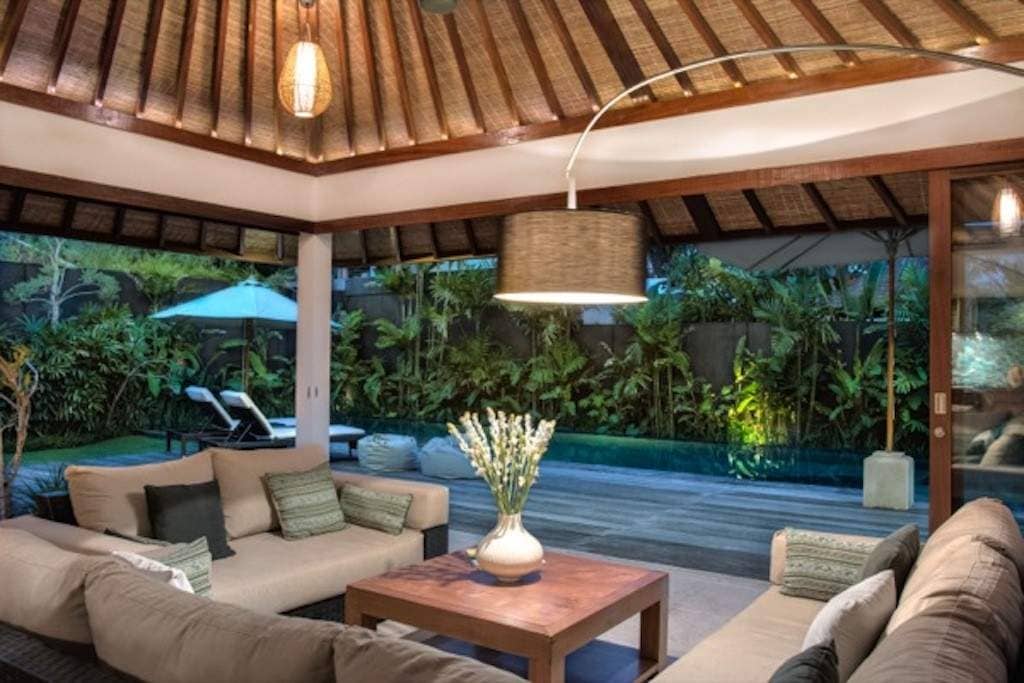 Rent villa Rosalind, Indonesia, Bali, Djimbaran | Villacarte