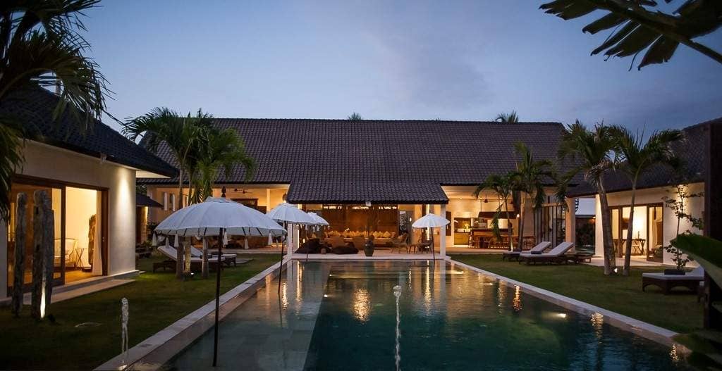 Rent villa Rose, Indonesia, Bali, Seminjak | Villacarte