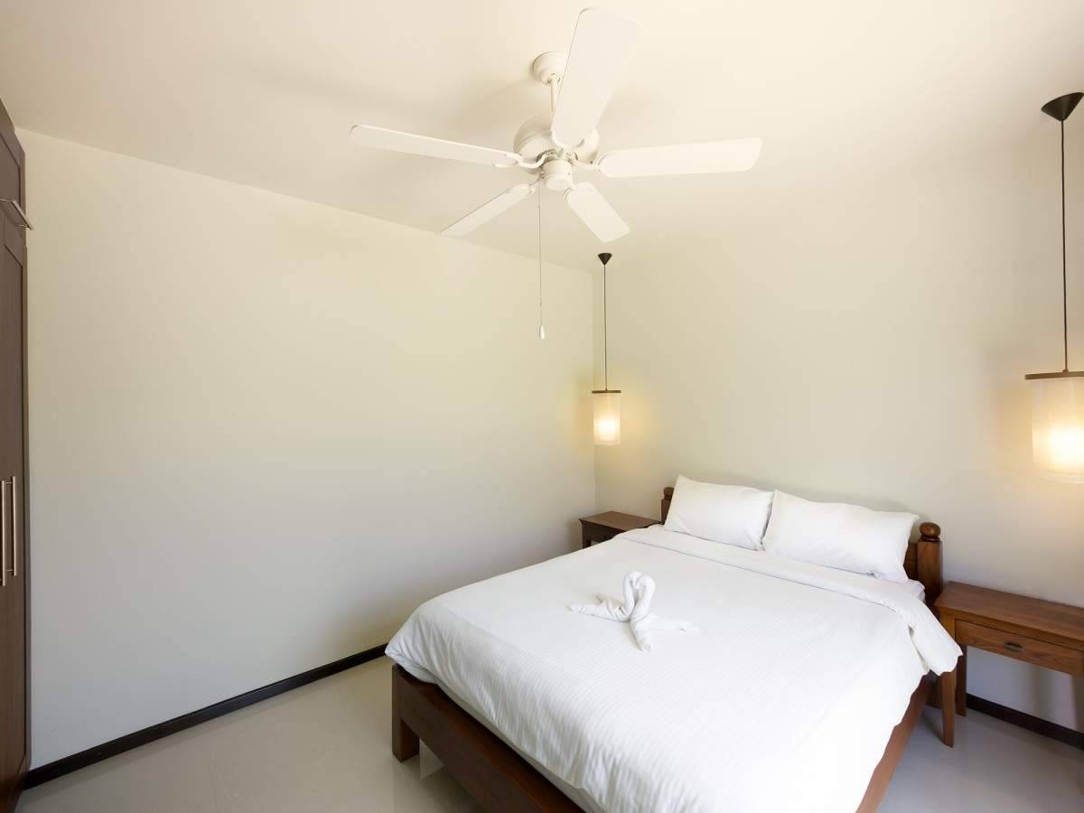 Rent villa Kaheru, Thailand, Phuket, Nai Harn | Villacarte