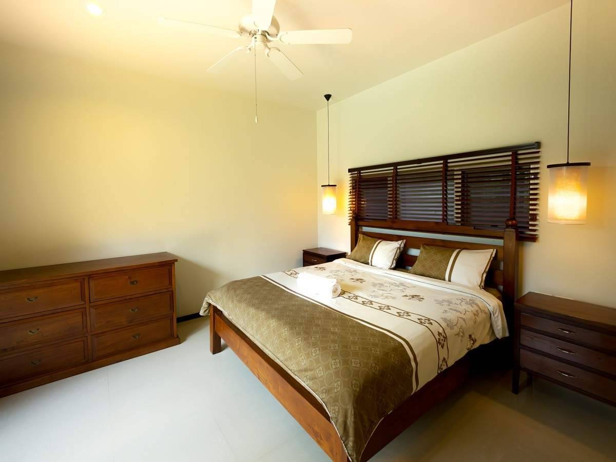 Rent villa Kaheru, Thailand, Phuket, Nai Harn | Villacarte