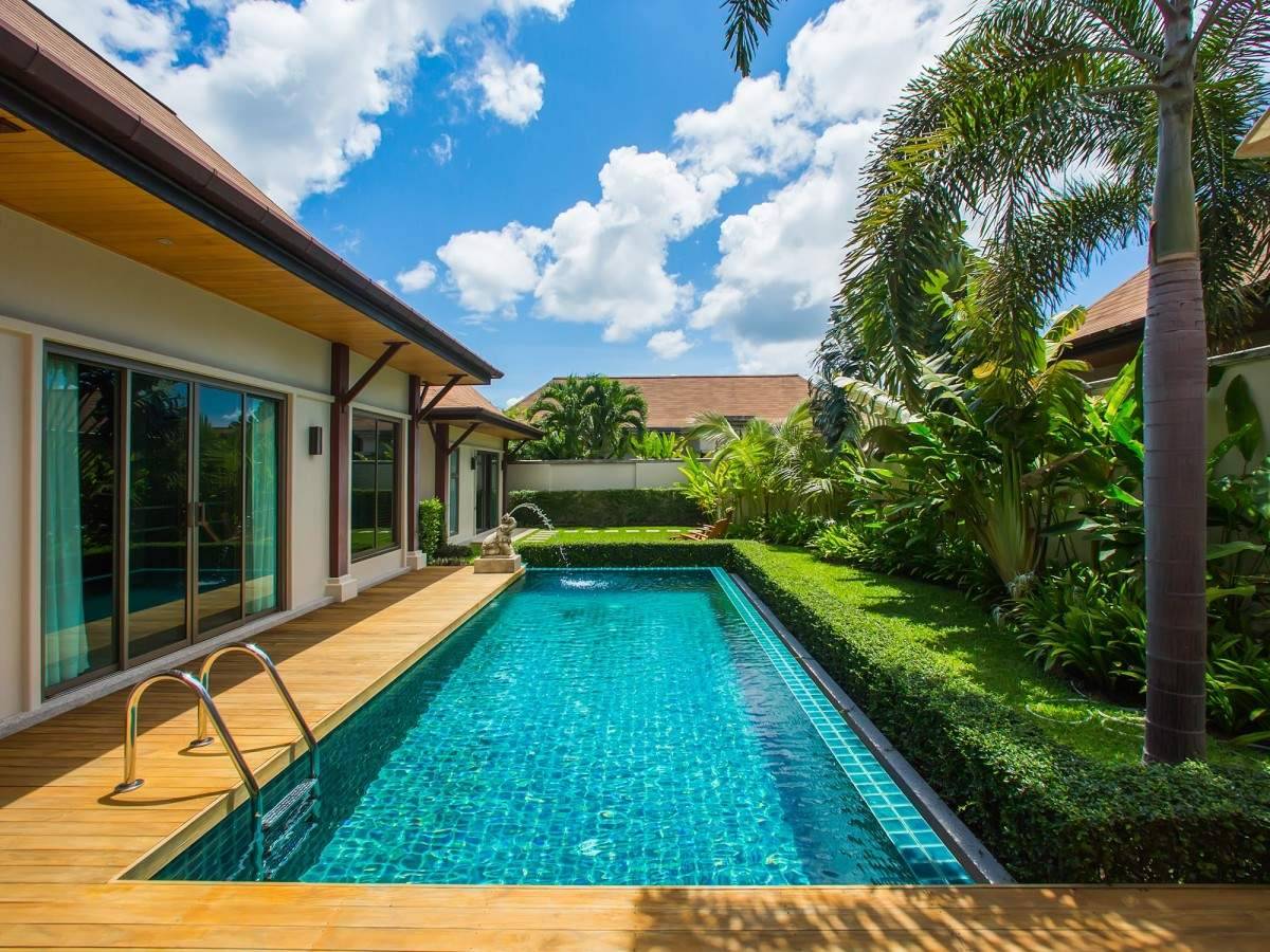 Rent villa Kaheru, Thailand, Phuket, Nai Harn | Villacarte