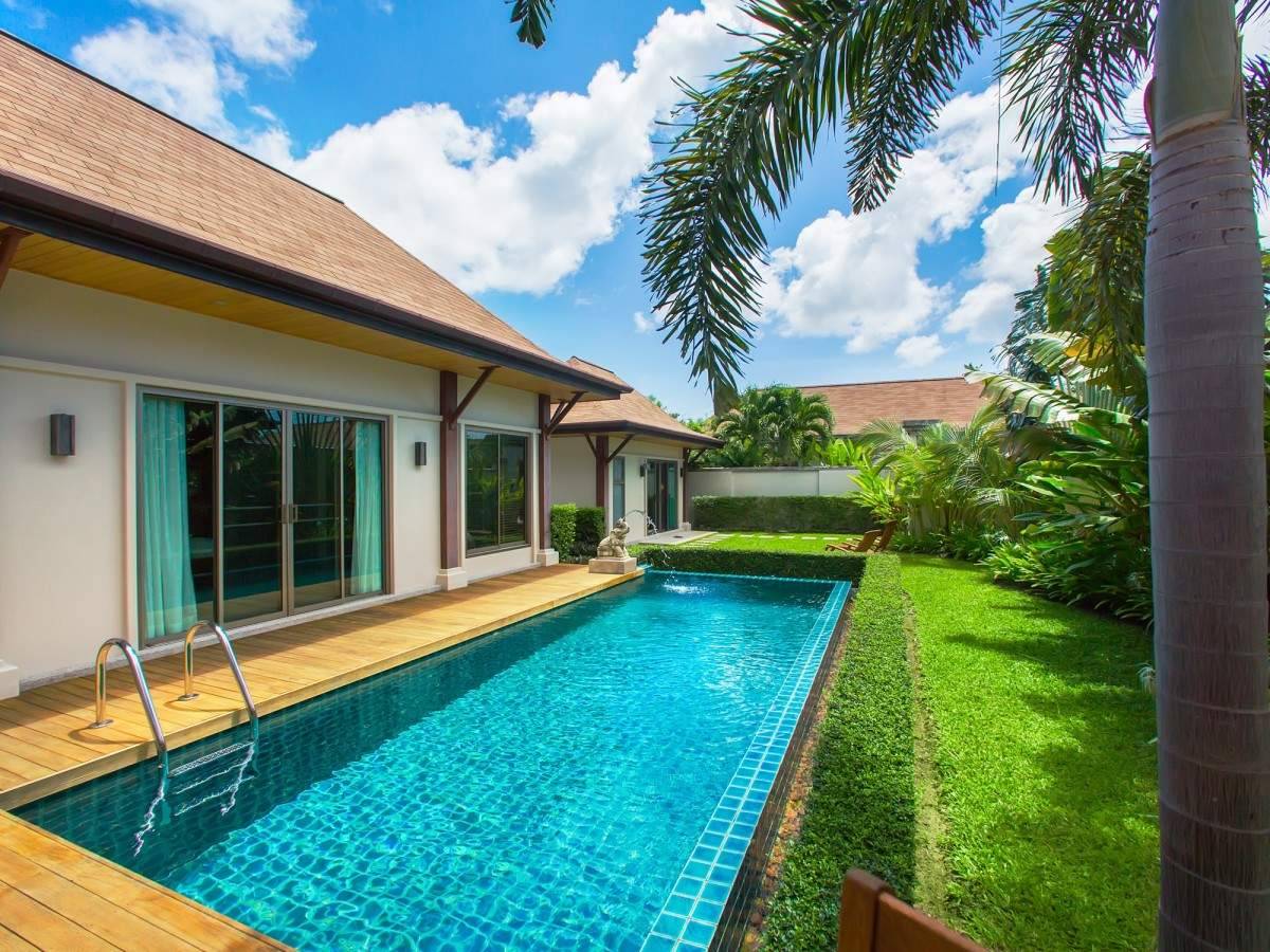Rent villa Kaheru, Thailand, Phuket, Nai Harn | Villacarte