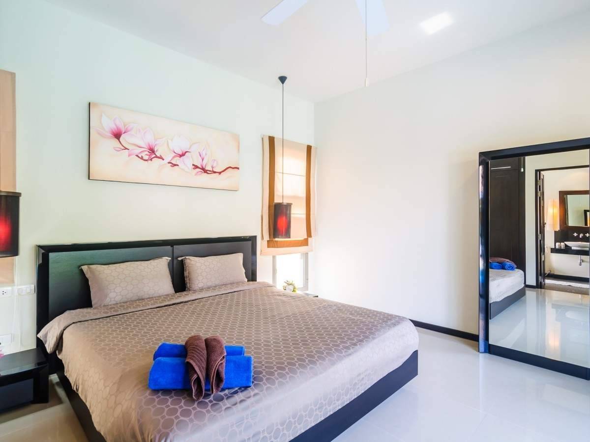 Rent villa Ariwiki, Thailand, Phuket, Nai Harn | Villacarte