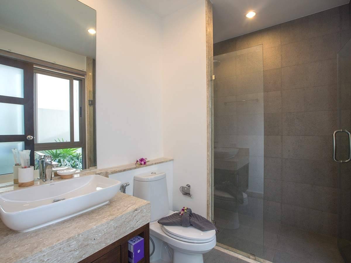 Rent villa Sipura, Thailand, Phuket, Nai Harn | Villacarte