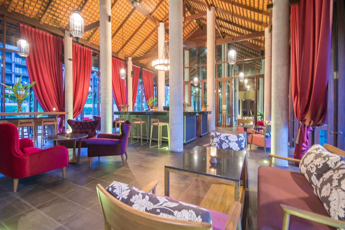 Rent villa Sunsuri Phuket, Thailand, Phuket, Nai Harn | Villacarte