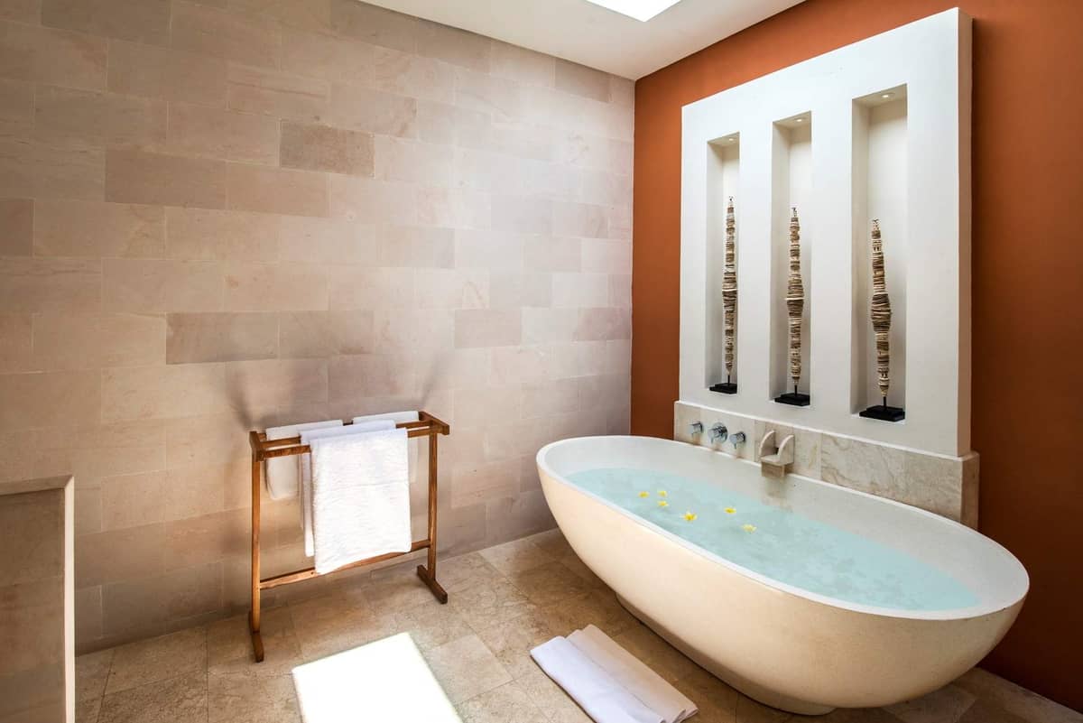 Rent villa Genevieve, Indonesia, Bali, Seminjak | Villacarte