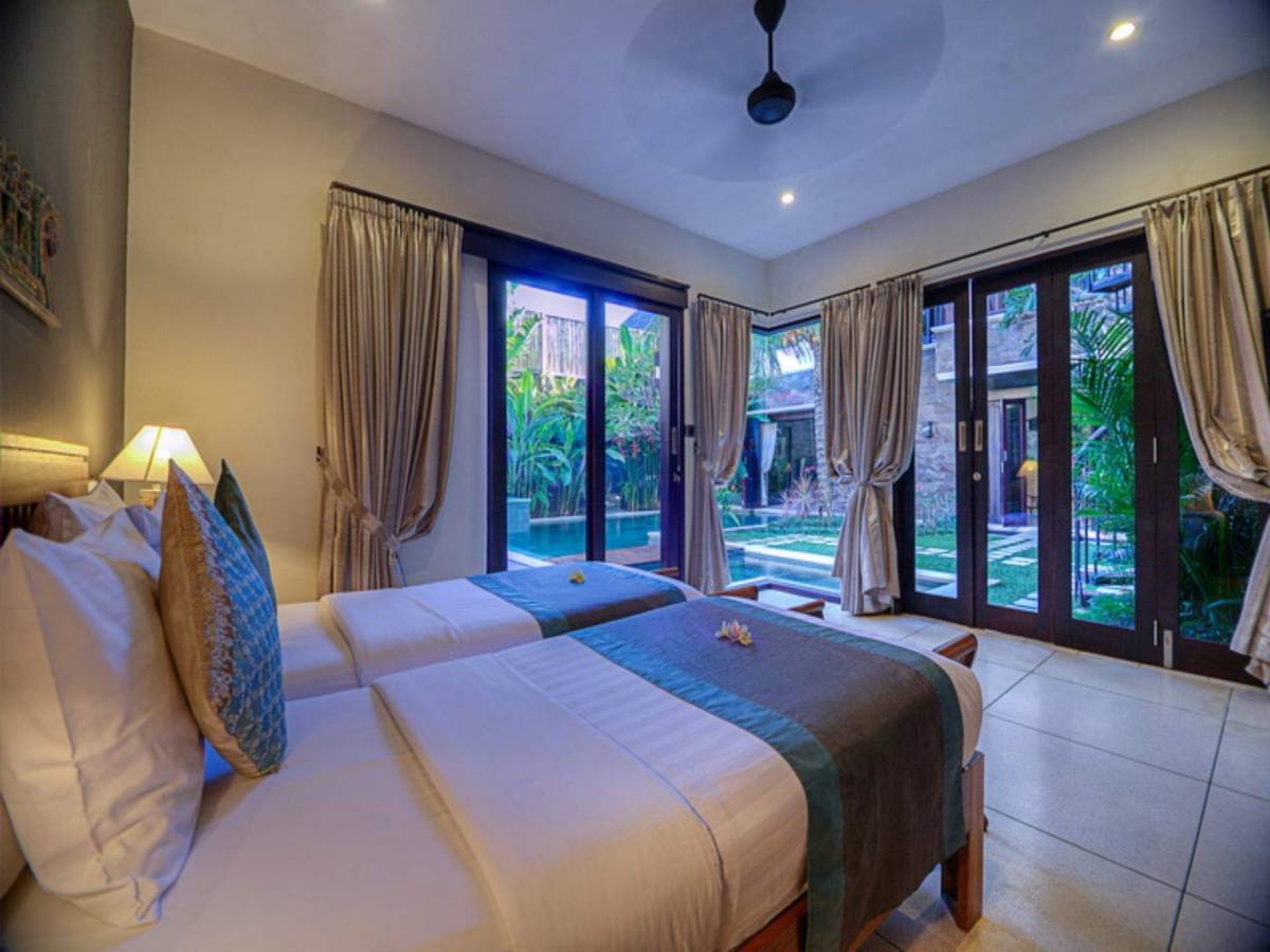 Rent villa Augusta, Indonesia, Bali, Seminjak | Villacarte