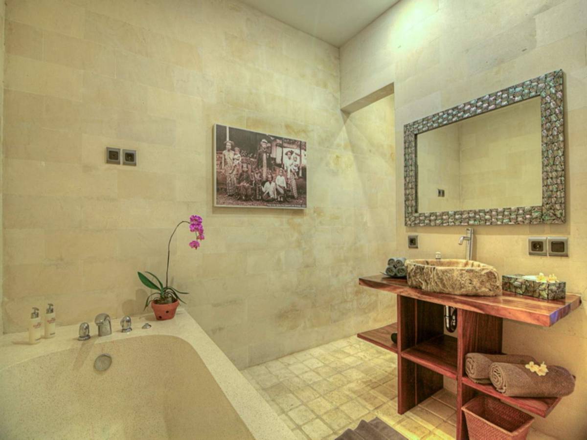 Rent villa Augusta, Indonesia, Bali, Seminjak | Villacarte