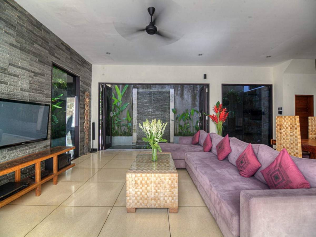 Rent villa Augusta, Indonesia, Bali, Seminjak | Villacarte