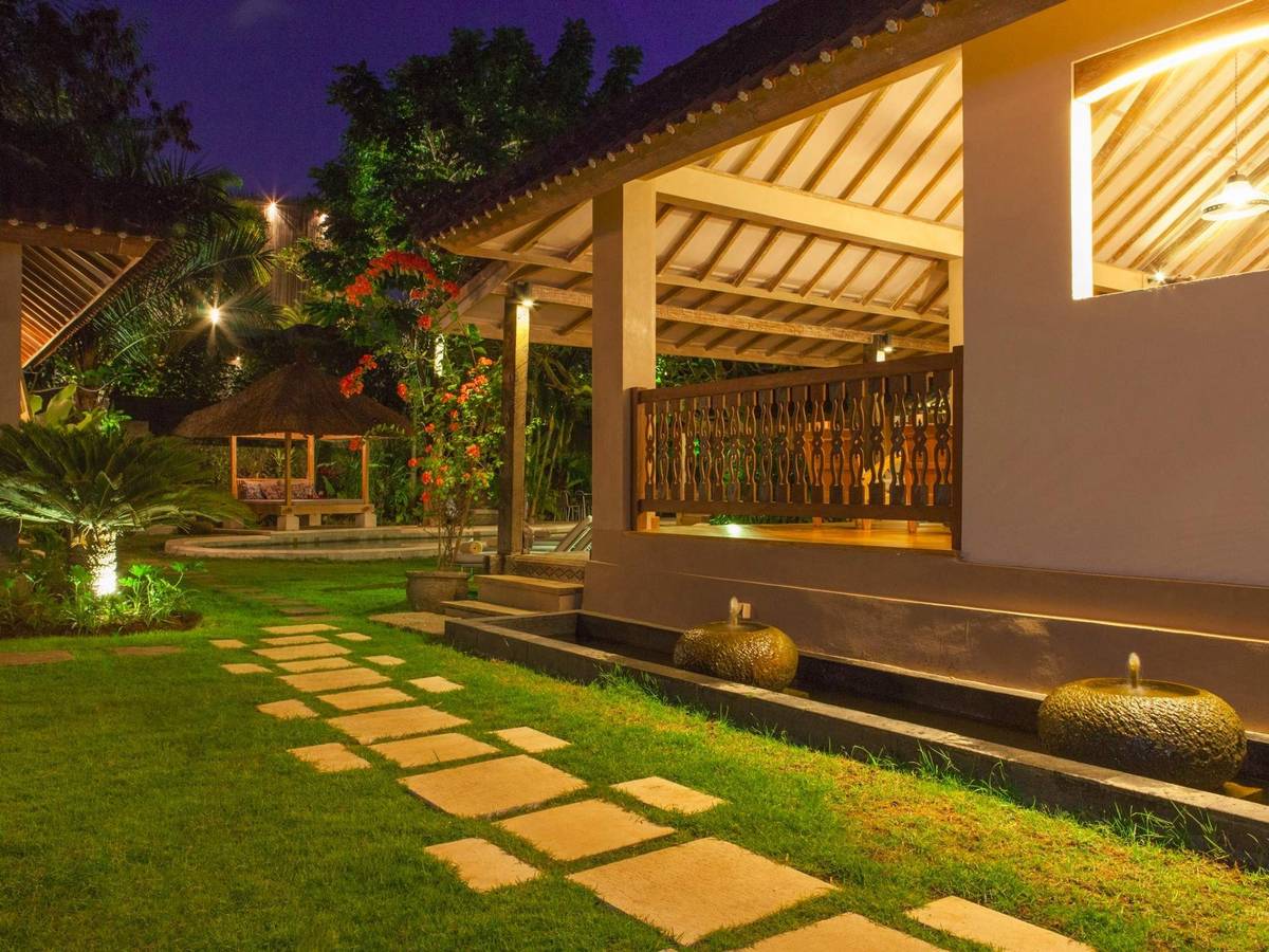 Rent villa Louise, Indonesia, Bali, Seminjak | Villacarte