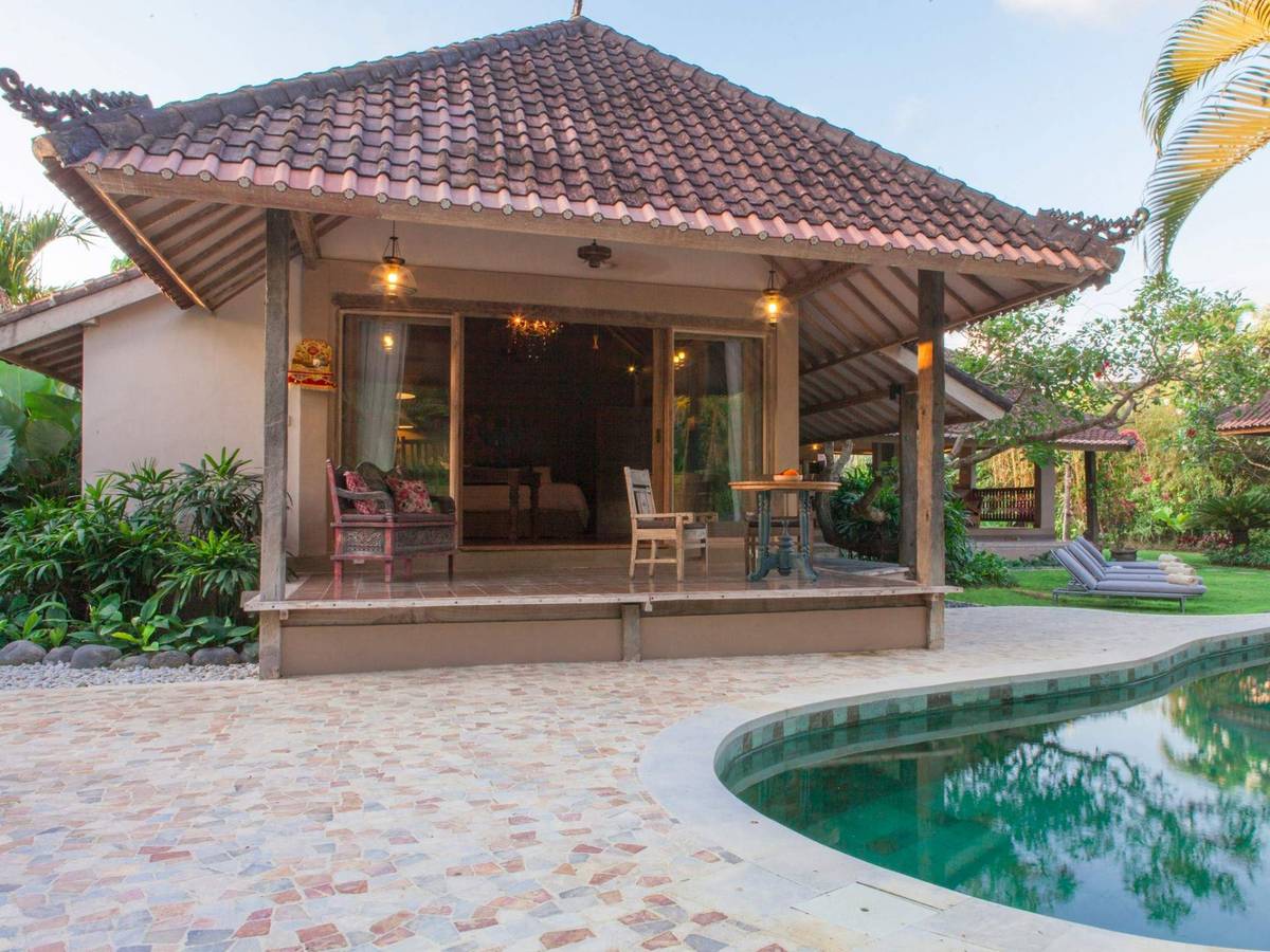 Rent villa Louise, Indonesia, Bali, Seminjak | Villacarte