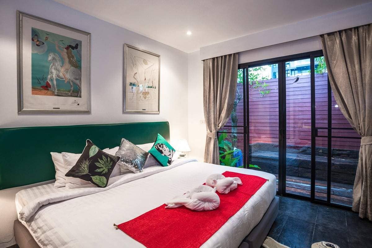 Rent villa Henrietta, Thailand, Phuket, Surin | Villacarte