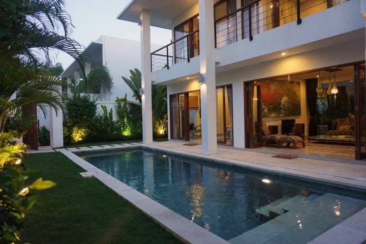 Rent villa Monica, Indonesia, Bali, Nusa Dua | Villacarte