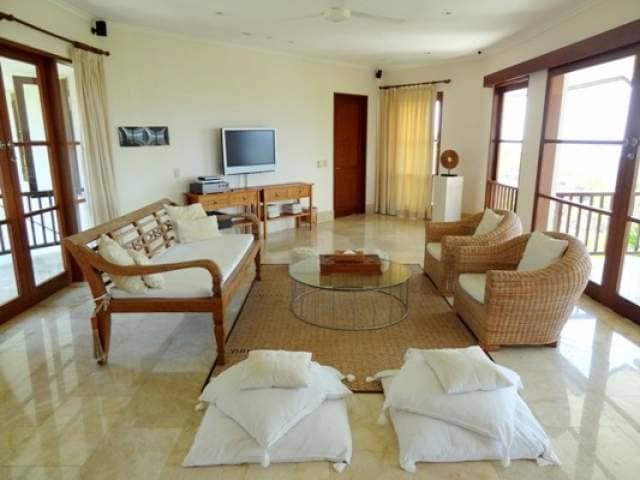 Rent villa rowena, Indonesia, Bali, Bukit | Villacarte