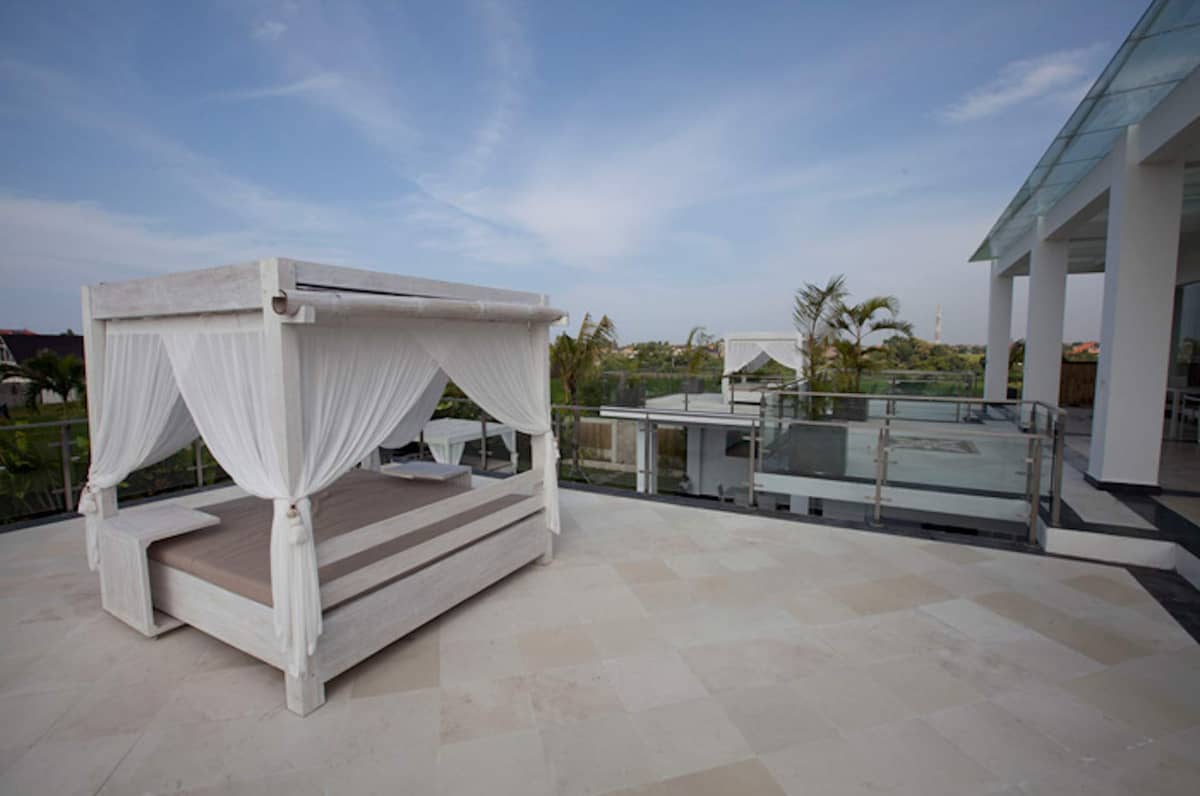 Rent villa rose, Indonesia, Bali, Seminjak | Villacarte