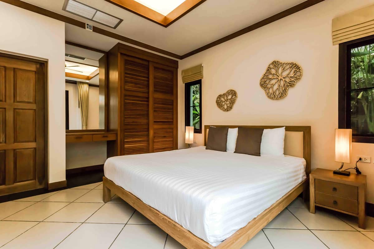 Rent villa Imelda, Thailand, Phuket, Nai Harn | Villacarte