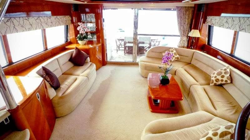 head.service.yacht.title