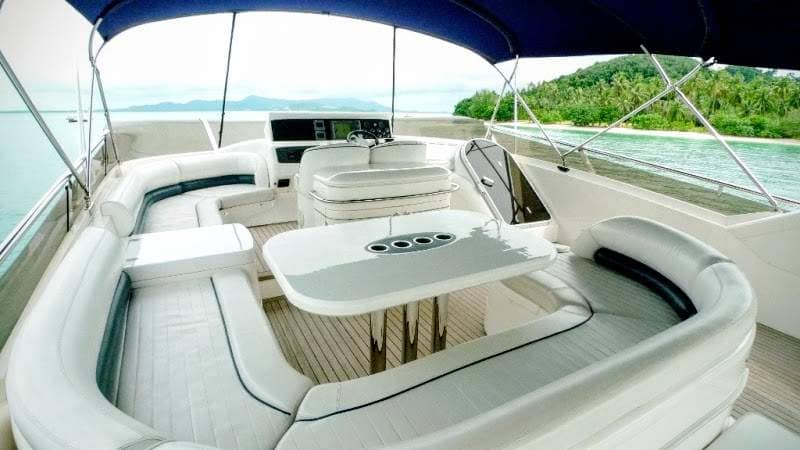head.service.yacht.title