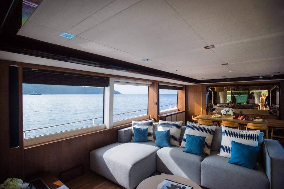 head.service.yacht.title