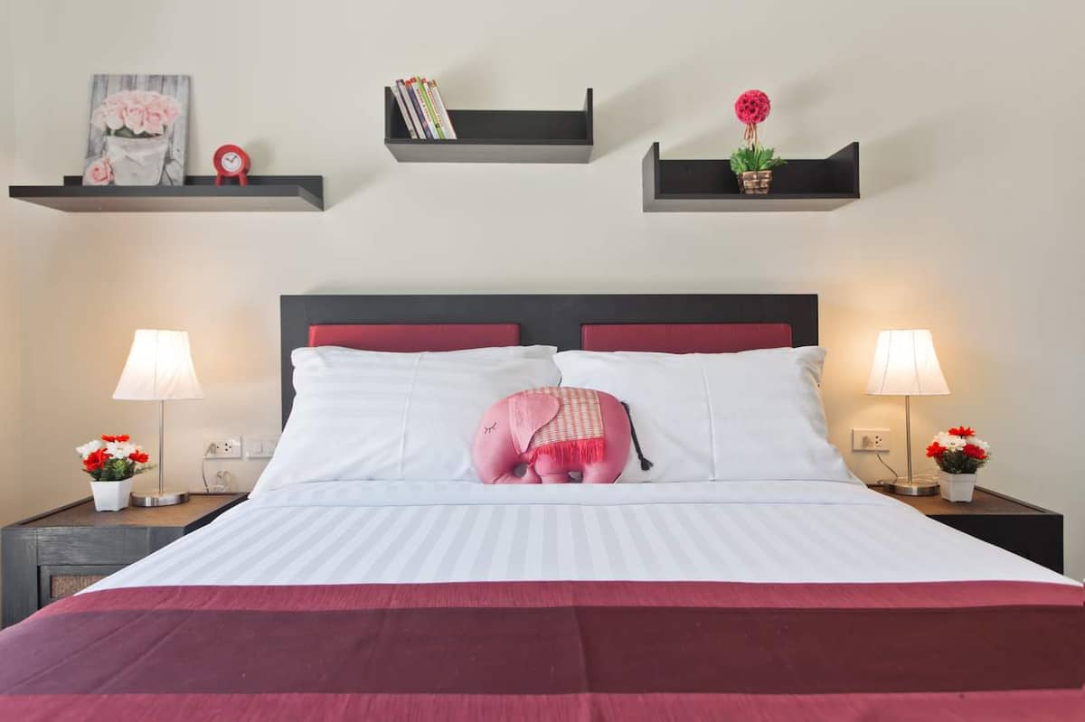 Rent villa Rock Pool Villa, Thailand, Phuket, Nai Harn | Villacarte