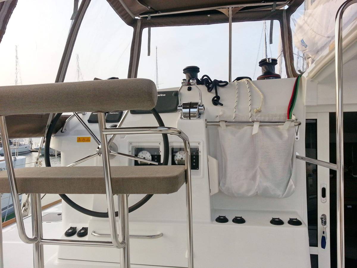 Lagoon 400 S2, Catamaran, booking, rent | Villacarte