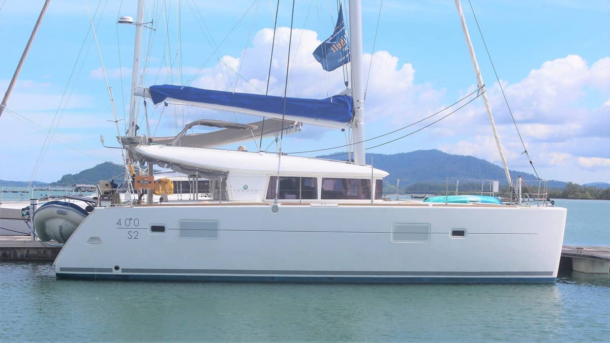 Lagoon 400 S2, Catamaran, booking, rent | Villacarte