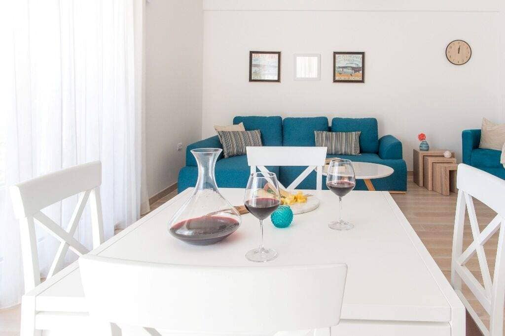 Продажа недвижимости Kiparis, Черногория, Тиватский регион, Селяново | Villacarte