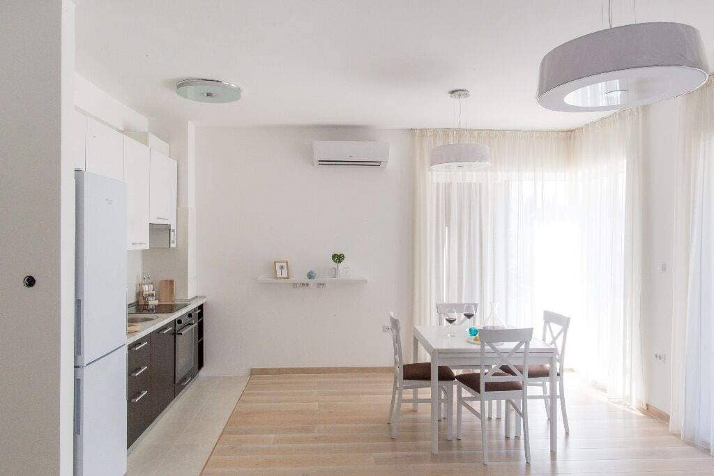 Продажа недвижимости Kiparis, Черногория, Тиватский регион, Селяново | Villacarte