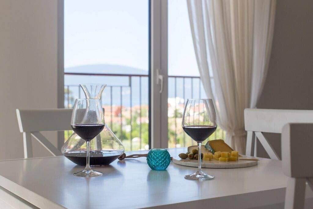 Продажа недвижимости Kiparis, Черногория, Тиватский регион, Селяново | Villacarte