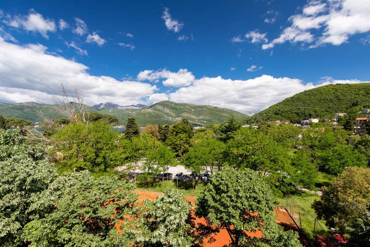 Продажа недвижимости DONJA LASTVA, Черногория, Тиватский регион, Тиват | Villacarte