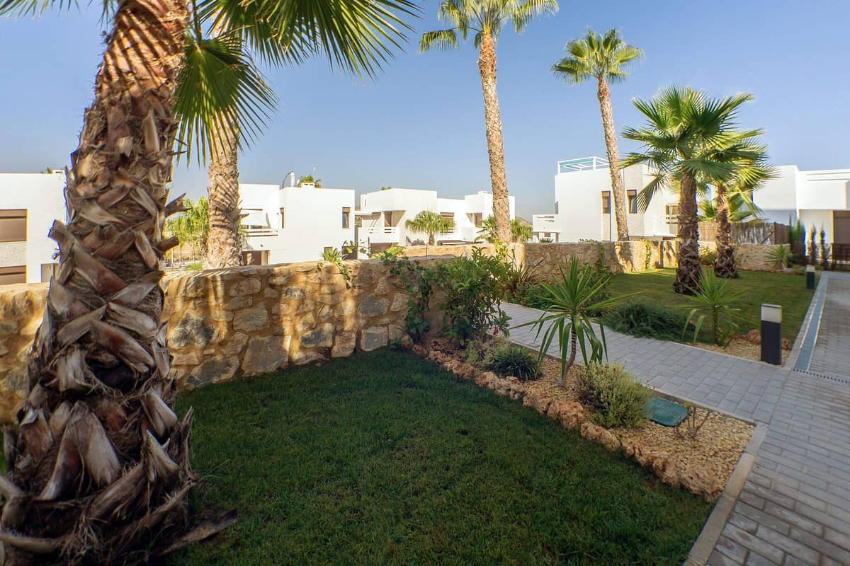 Продажа недвижимости LOS LAGOS 2, Испания, Коста Бланка, Торревьеха | Villacarte