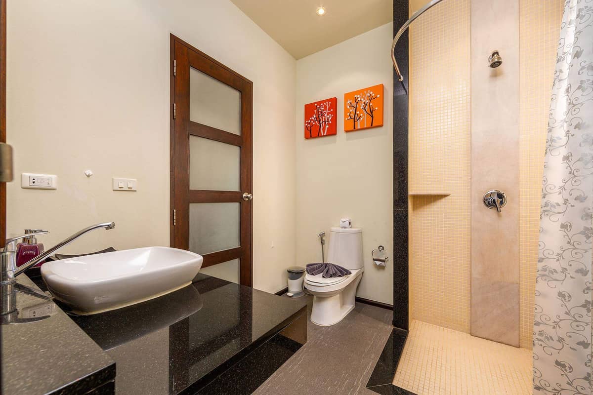 Продажа недвижимости Two Villas Kokyang, Таиланд, Пхукет, Най Харн | Villacarte