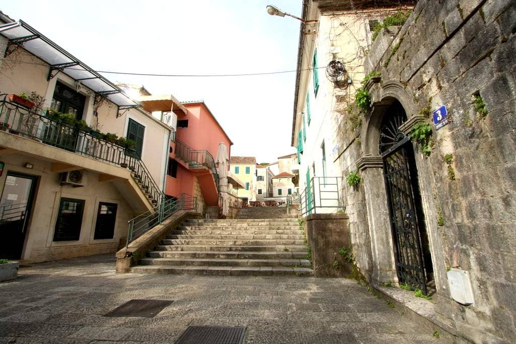 Hotel for Sale Francoise, Montenegro, Herceg Novi region, Herceg Novi | Villacarte