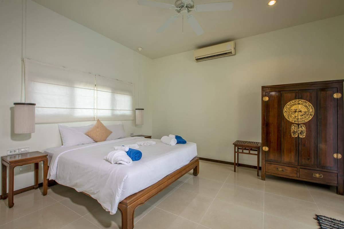 Rent villa Kokyang Adonara, Thailand, Phuket, Nai Harn | Villacarte