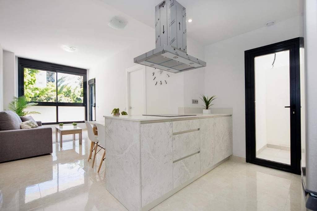 Продажа недвижимости  LAS CIBELES, Испания, Коста Бланка, Торревьеха | Villacarte