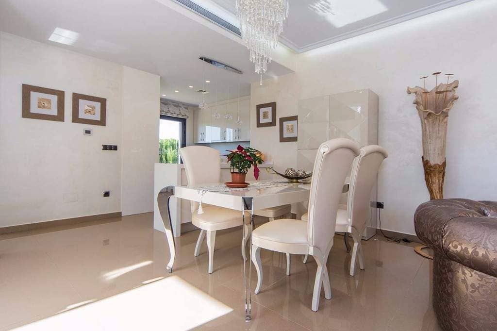 Продажа недвижимости  Amay Deluxe - Villa Silvia , Испания, Коста Бланка, Ориуэла Коста | Villacarte
