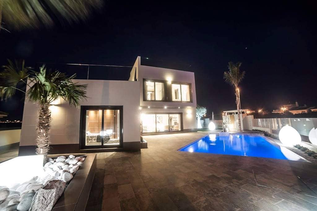 Продажа недвижимости  Amay Deluxe, Испания, Коста Бланка, Ориуэла Коста | Villacarte