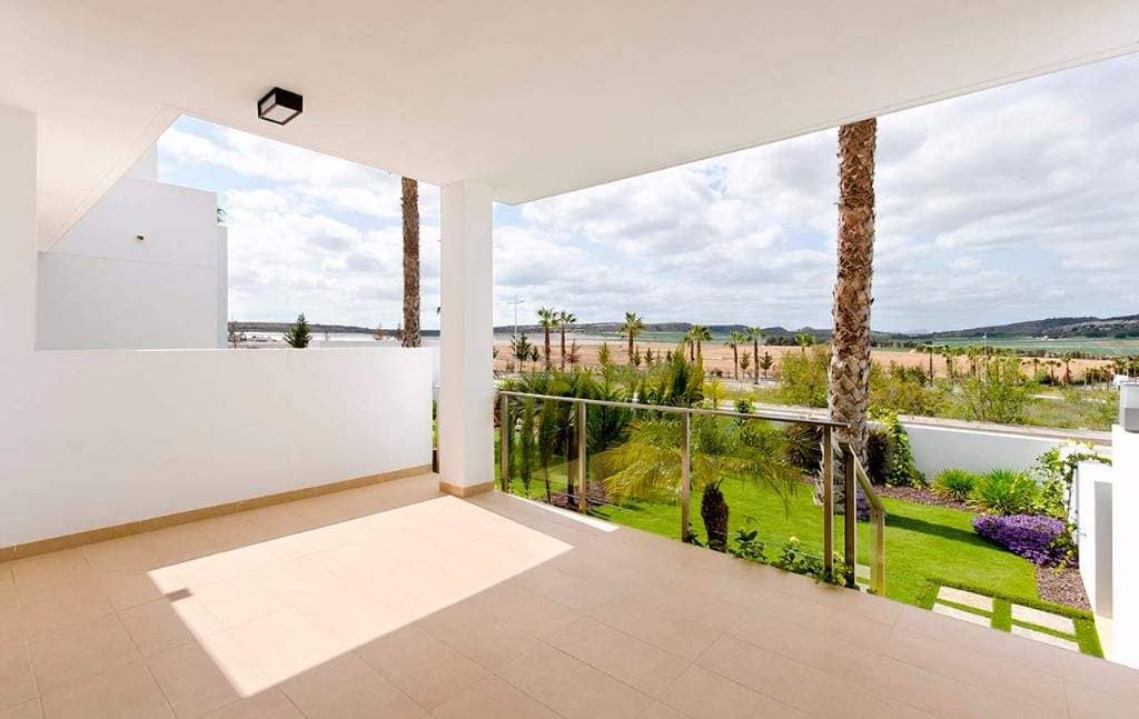 Продажа недвижимости  Los Lagos, Испания, Коста Бланка, Альгорфа | Villacarte