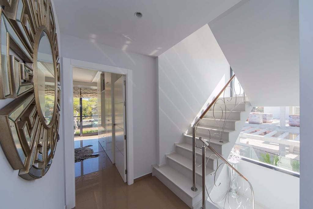 Продажа недвижимости  Amay Deluxe - Villa Silvia , Испания, Коста Бланка, Ориуэла Коста | Villacarte
