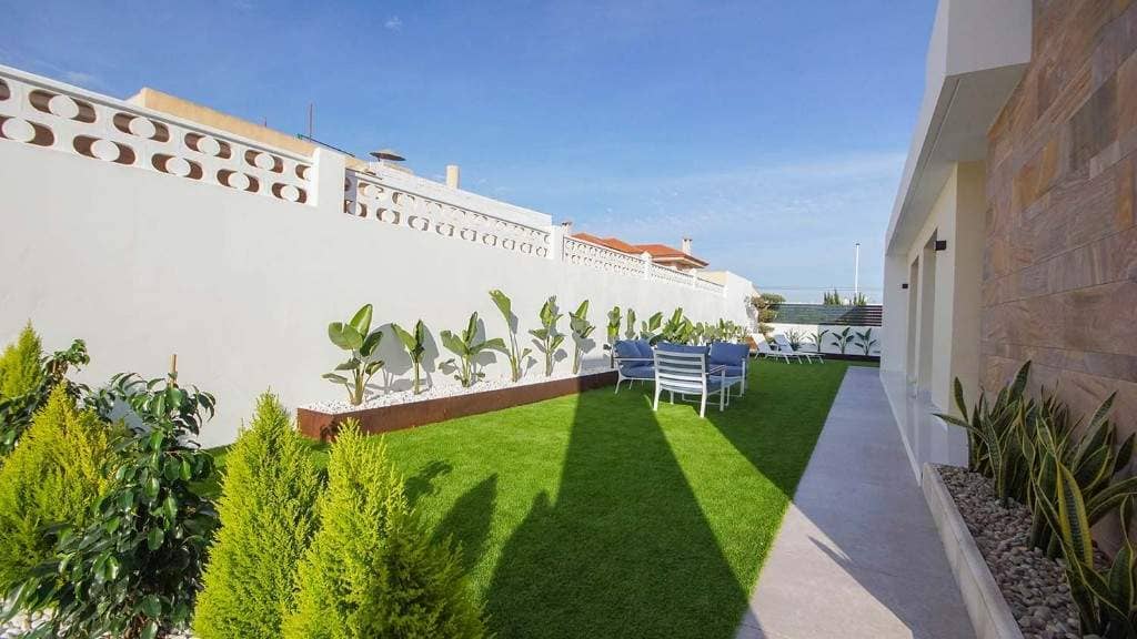 Продажа недвижимости  GOLD VILLAS - ORTIZ - RIGHT , Испания, Коста Бланка, Торревьеха | Villacarte