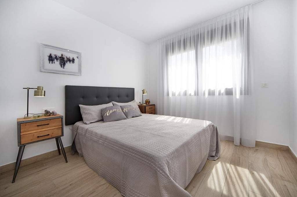 Property for Sale  LAGUNA BEACH RESORT, Spain, Costa Blanca, Torrevieja | Villacarte