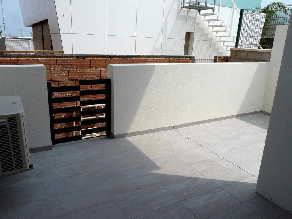 Продажа недвижимости  LA RAMBLA BEACH, Испания, Коста Бланка, Пилар де ла Орадада | Villacarte