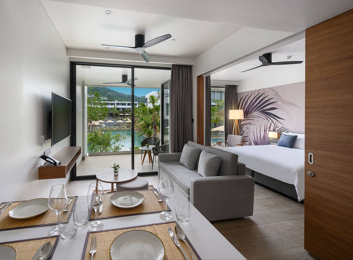 Rent apartments One Bedroom Suite Pool View, Thailand, Phuket, Rawai | Villacarte