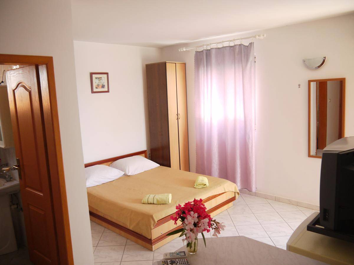 Продажа отеля , Черногория, Будванский регион, Петровац | Villacarte
