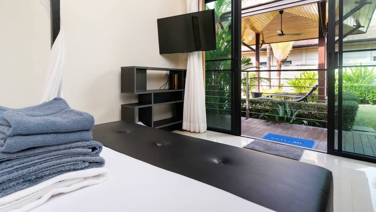 Rent villa TWO VILLAS KOKYANG 2, Thailand, Phuket, Nai Harn | Villacarte