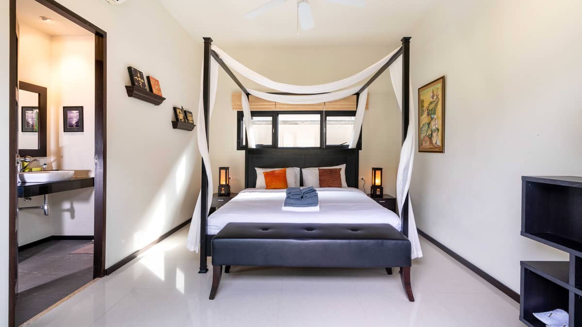 Rent villa TWO VILLAS KOKYANG 2, Thailand, Phuket, Nai Harn | Villacarte
